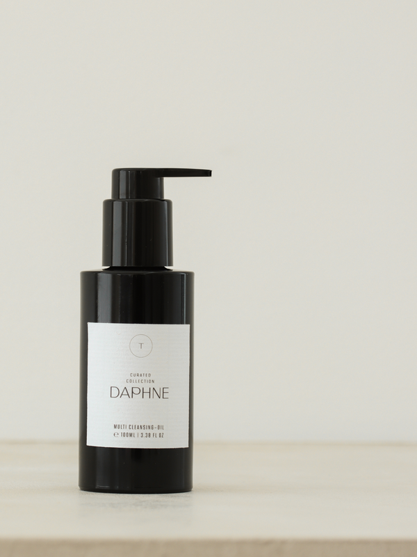 NEW Daphne Multi Cleansing-Oil